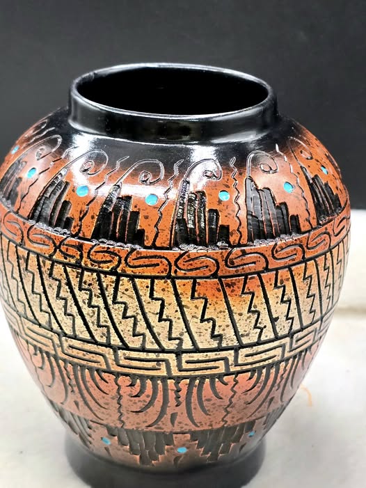 Dewayne Eskeets's pottery